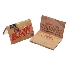 Classic Rolling Papers 1 1/2 by Raw